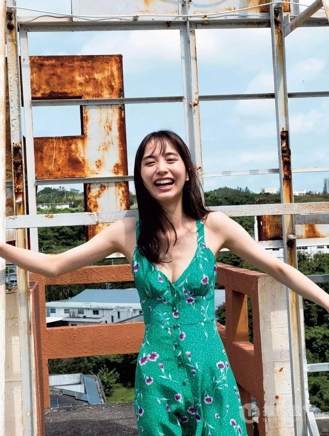 日本少女井桁弘恵Weekly Playboy高清写真图集