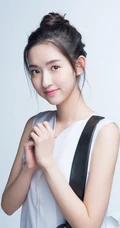 甜少女的动人瞬间，女演员王玉雯高清写真图集