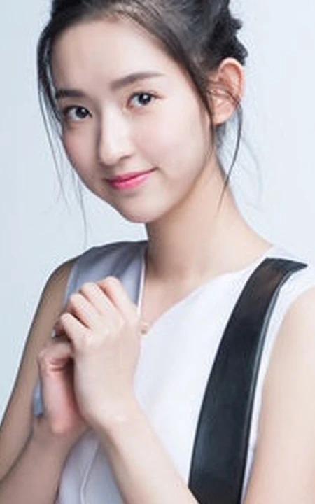 甜少女的动人瞬间，女演员王玉雯高清写真图集