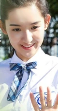 王玉雯饰演《少年派》里的校花邓小琪校服装纯美个人剧照
