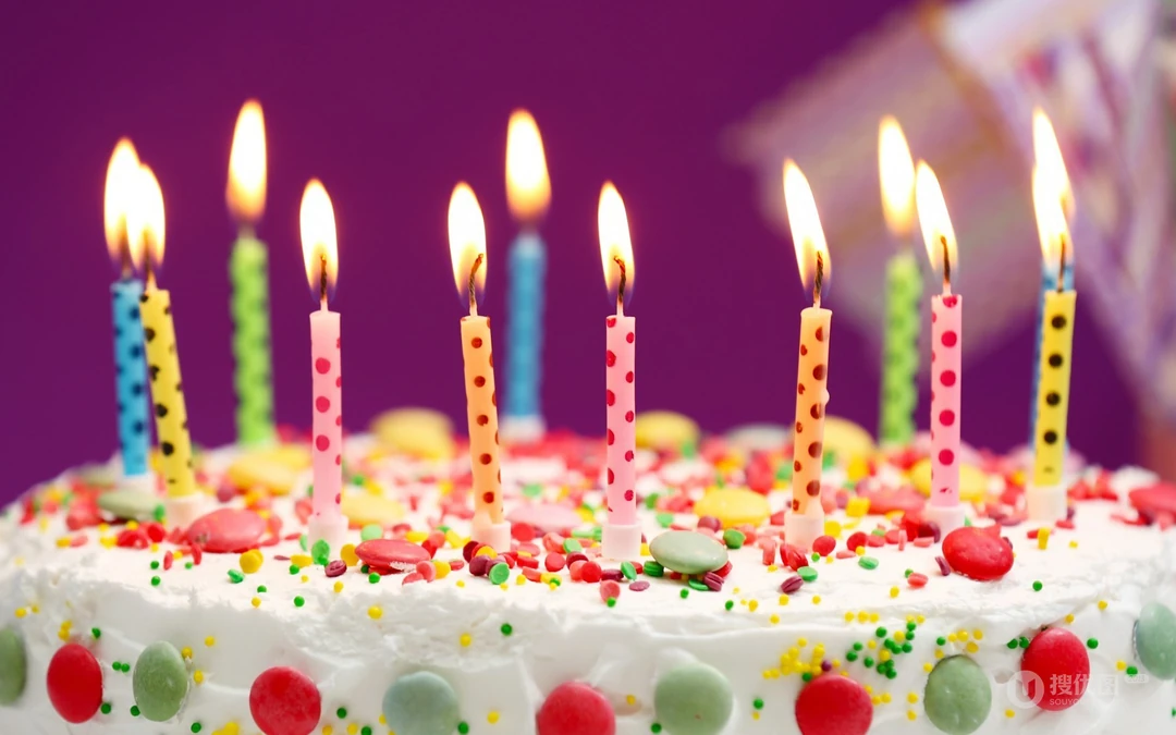 生日水果蛋糕蜡烛带字母唯美高清壁纸图片