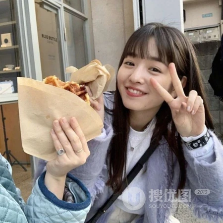 好看的少女户外自拍，或室内照等清新微信头像
