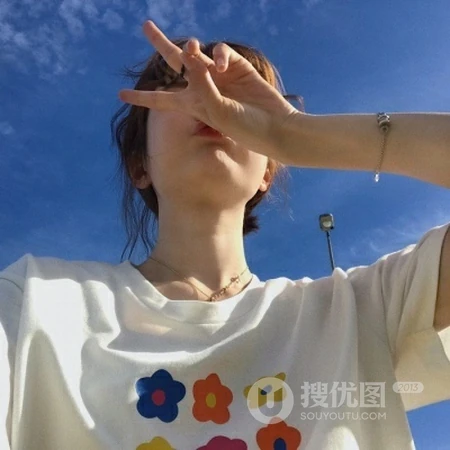 好看的少女户外自拍，或室内照等清新微信头像