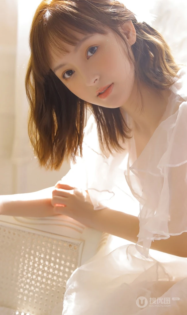 清纯白纱轻纱装女生气质时尚唯美室内写真图片