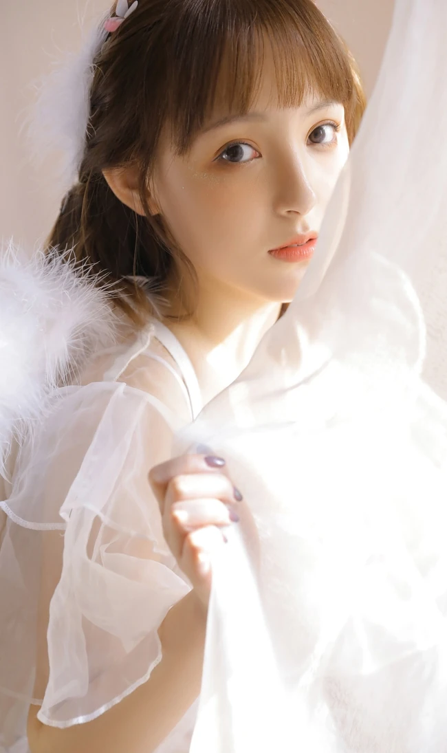 清纯白纱轻纱装女生气质时尚唯美室内写真图片