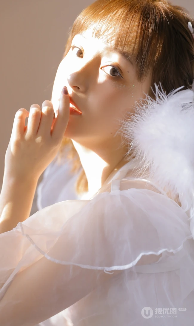 清纯白纱轻纱装女生气质时尚唯美室内写真图片