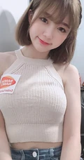 台湾气质女生翁子婷自拍美图，以及生活照片图集