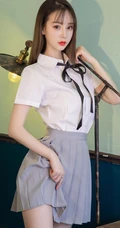 精选俊俏好看的白皙气质女生徐肉肉裙子类写真图集