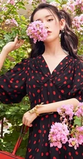 少女蒋依依时尚青春户外写真大片图集