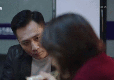 《在远方》刘烨和马伊琍&ldquo;面条吻&rdquo;动态图片