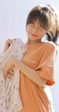 只想静静的发个呆，娇小少女一个人的闲暇时光
