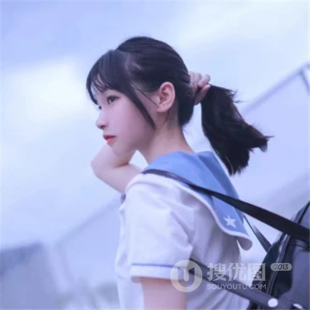 学生制服短裙可爱女孩户外街拍清新微信真人头像