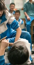 张子枫微博晒《我和我的祖国》个人剧照美图