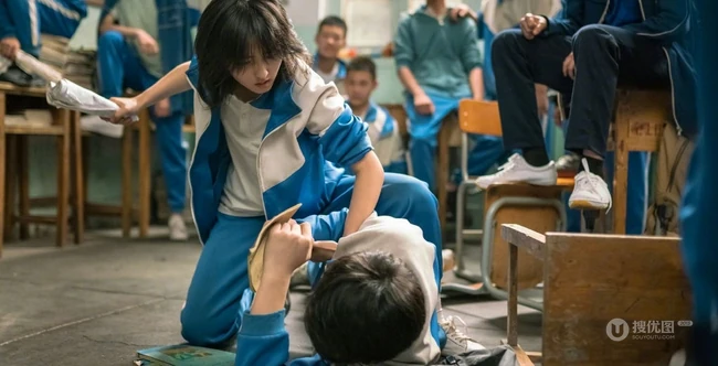 张子枫微博晒《我和我的祖国》个人剧照美图