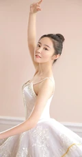 精选芭蕾舞裙少女训练房高清唯美写真图片