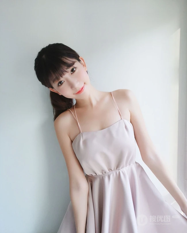 气质可爱又会跳芭蕾，气质女生陈潇自拍，生活照片图集