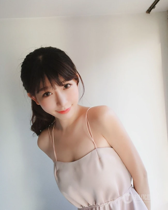 气质可爱又会跳芭蕾，气质女生陈潇自拍，生活照片图集