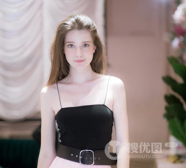 白俄罗斯气质清新女生Anastasia Cebulska高清写真图集