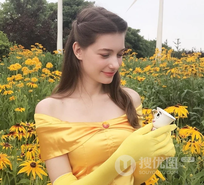 白俄罗斯气质清新女生Anastasia Cebulska高清写真图集