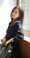 学日文的日系清新制服短裙女生教室唯美室内写真
