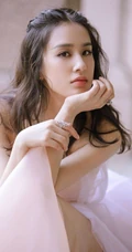 黄圣依气质礼裙连衣纱裙甜美怡人写真图片