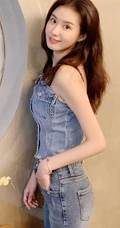 郑合惠子唯美气质写真生活照，两套服饰诠释别样魅力