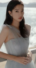 庄达菲清新优雅淡蓝连衣裙唯美写真图片