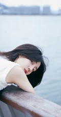 李溪芮清新户外写真，古灵少女个性连衣裙美丽动人
