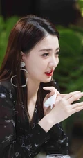 电视剧《女儿们的恋爱》发布剧照，徐璐，张铭恩cp感十足