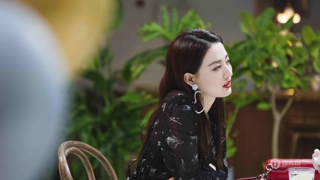 电视剧《女儿们的恋爱》发布剧照，徐璐，张铭恩cp感十足