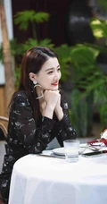 电视剧《女儿们的恋爱》发布剧照，徐璐，张铭恩cp感十足
