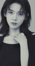 陈瑶唯美好看黑衣白裤黑白写真大图