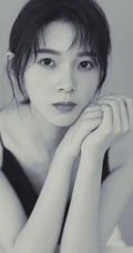 陈瑶唯美好看黑衣白裤黑白写真大图