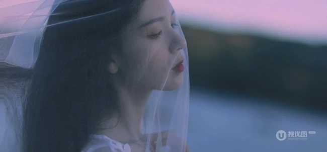 陈瑶唯美梦幻户外写真，白裙飘飘仙气十足