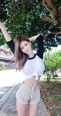 气质F杯女生清新动人自拍，写真，生活照图片