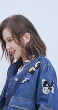 刘诗诗甜美温婉牛仔服黑裙酷美写真图片