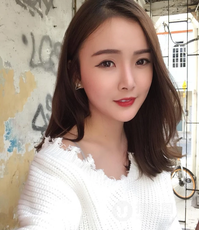 马来西亚气质女生宜菲Yifeis气质自拍、生活照片图集