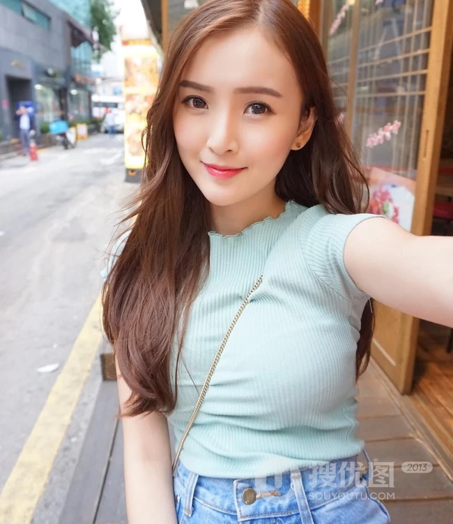 马来西亚气质女生宜菲Yifeis气质自拍、生活照片图集
