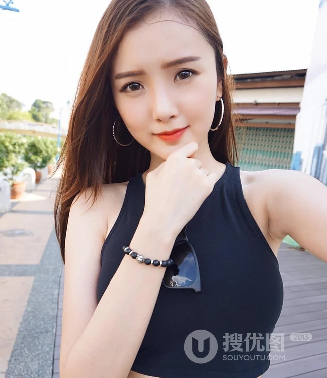 马来西亚气质女生宜菲Yifeis气质自拍、生活照片图集
