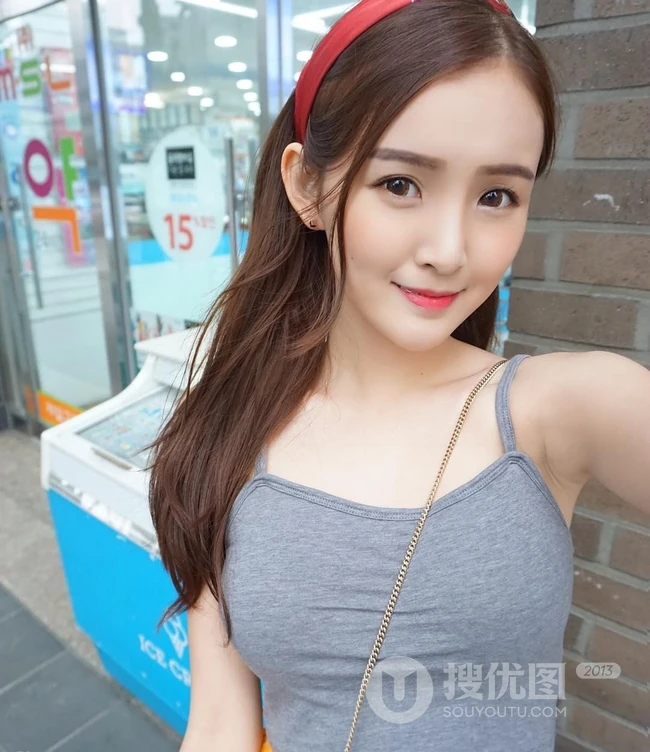 马来西亚气质女生宜菲Yifeis气质自拍、生活照片图集
