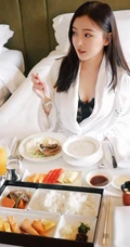 马来西亚气质女生宜菲Yifeis气质自拍、生活照片图集