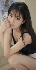 气质又可爱的蓝色背心短裤少女室内浴室清透气质写真