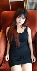 脸蛋很萌身材很匀称的气质女生小月儿气质写真图集