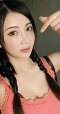 欧州修身版佐佐木希气质自拍，泳装写真，生活照片