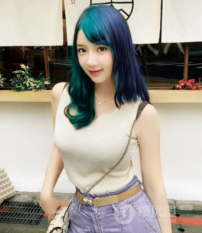 欧州修身版佐佐木希气质自拍，泳装写真，生活照片