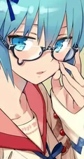 眼镜娘系列图片集，好看，可爱，或气质的眼镜娘图片