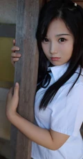 紧身制服短裙匀称少女徐微微户外公园气质写真图集
