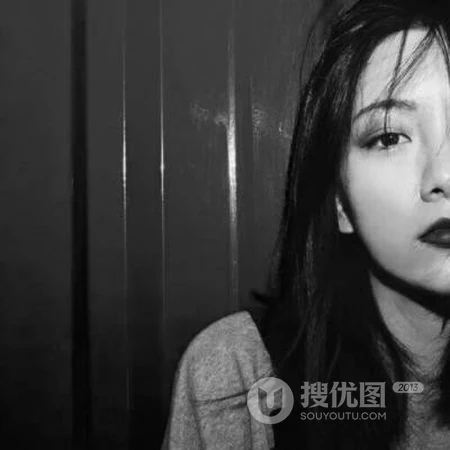 自带气质的各种类型女生高清好看微信黑白头像