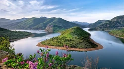 巍峨壮观唯美的山川，湖泊等高清风景桌面壁纸图片
