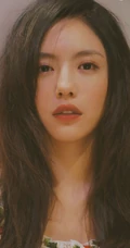 蔡文静草莓短袖装高清近镜头甜美动人写真图片